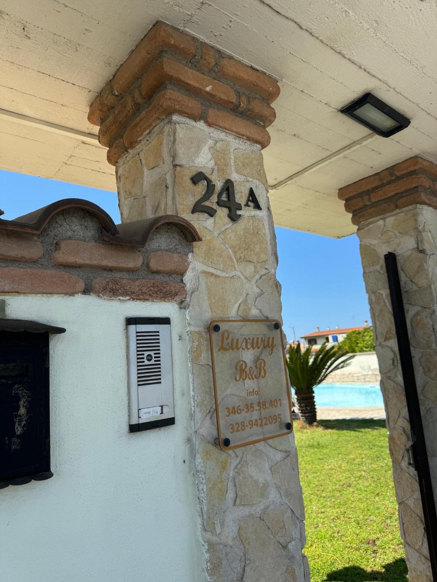 Willa Gold House Luxury Anzio Zewnętrze zdjęcie
